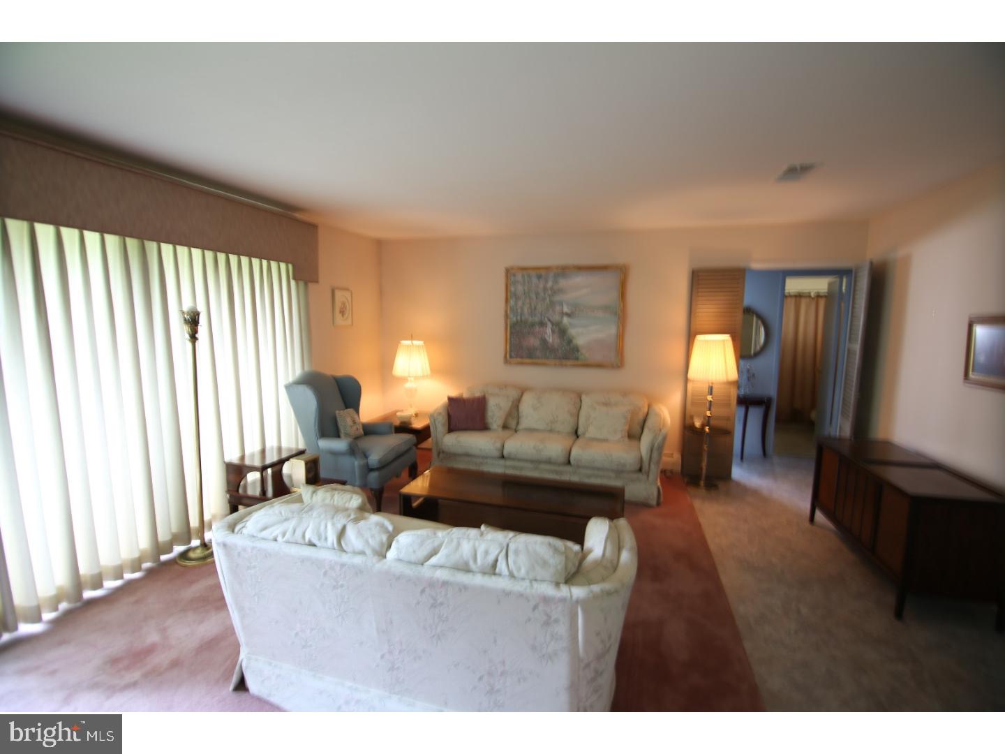 31 Hunt Road Levittown, PA 19056 - Photo 7 of 14 Gallery Image 7