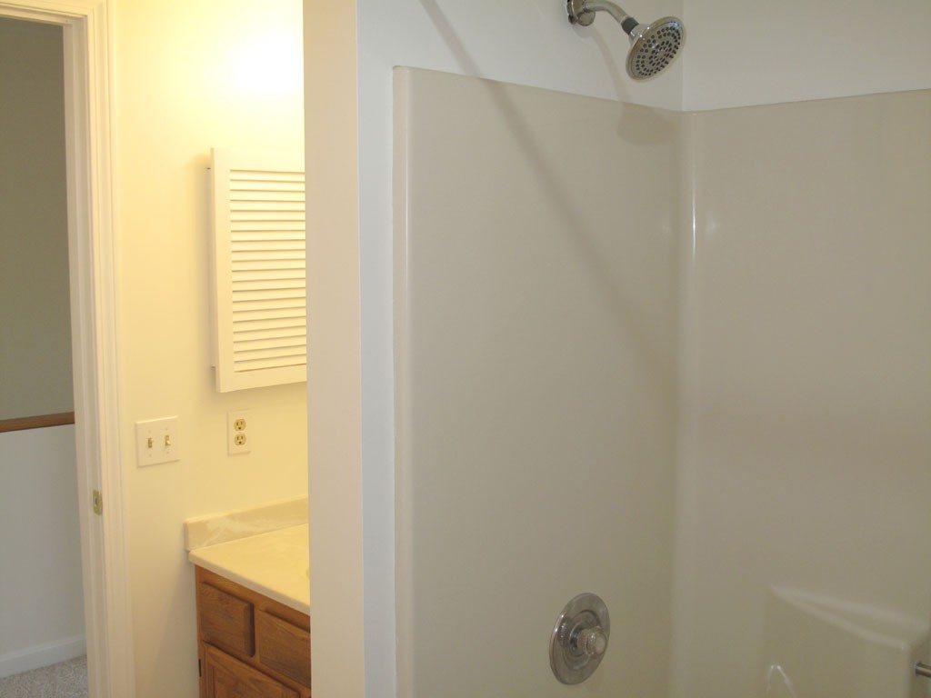 41 Read Road, Unit 41 Williston, VT 05495 - Photo 8 of 15 Gallery Image 8