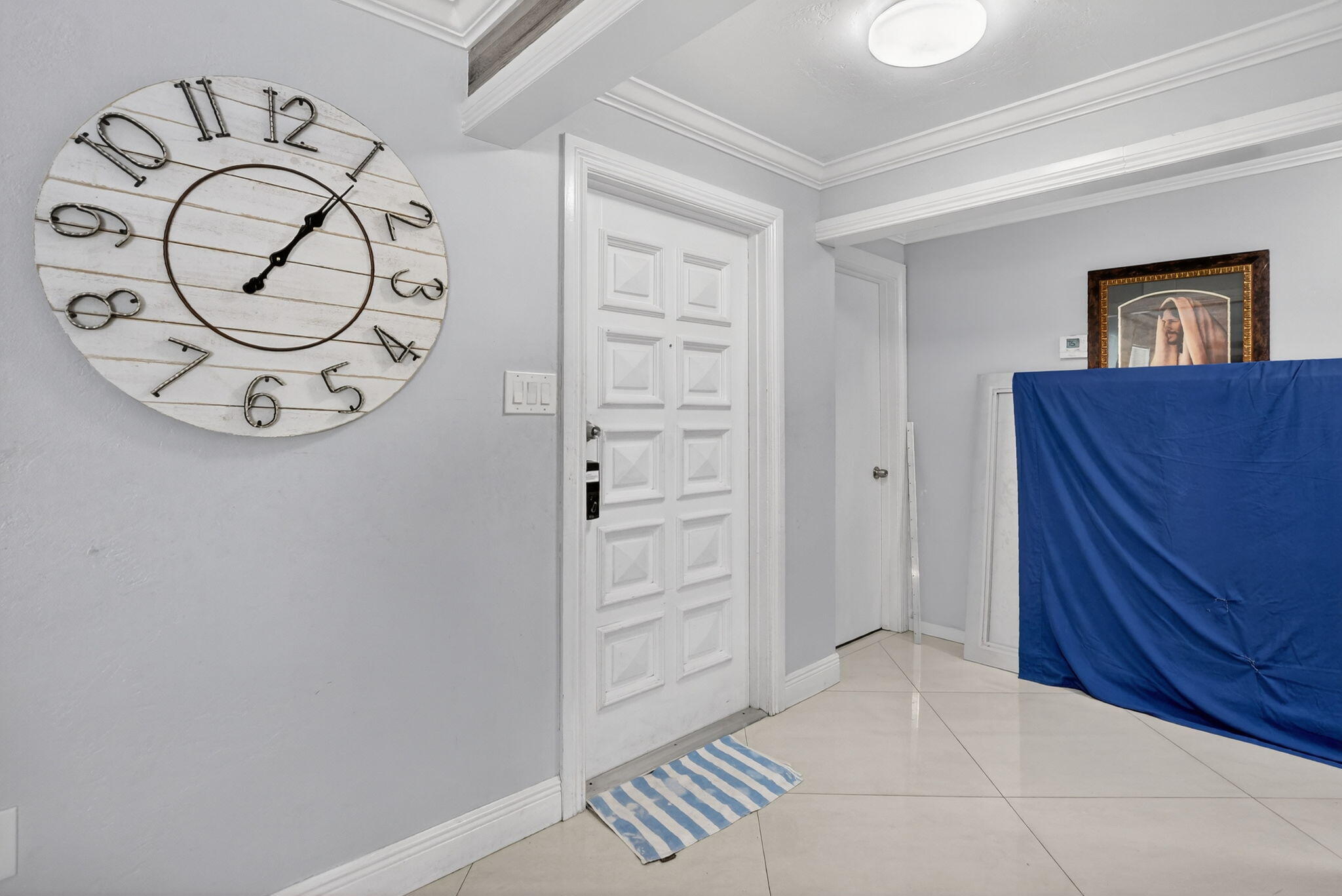 256 Southwest 11th Place Boca Raton, FL 33432 - Photo 7 of 43 8-web-or-mls-DSC_9991