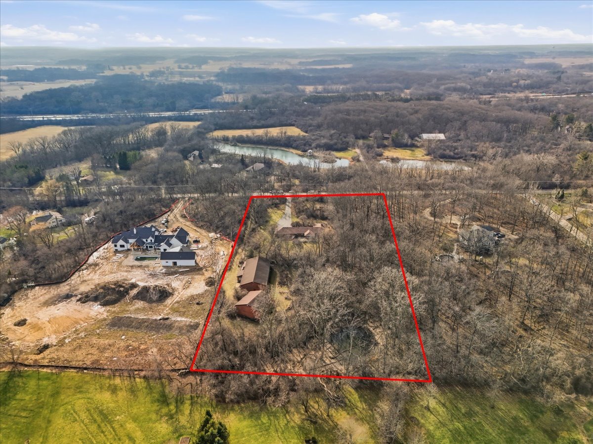 40335 North Mill Creek Road Wadsworth, IL 60083 - Photo 2 of 38