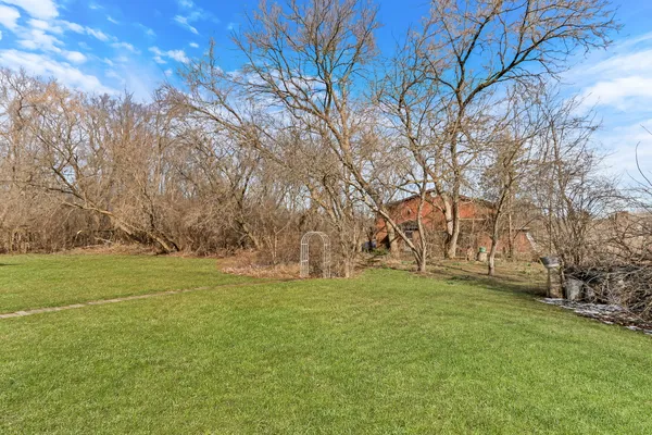 $750,000 | 40335 North Mill Creek Road, Wadsworth, IL 60083