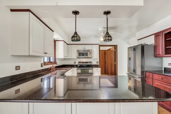 $750,000 | 40335 North Mill Creek Road, Wadsworth, IL 60083