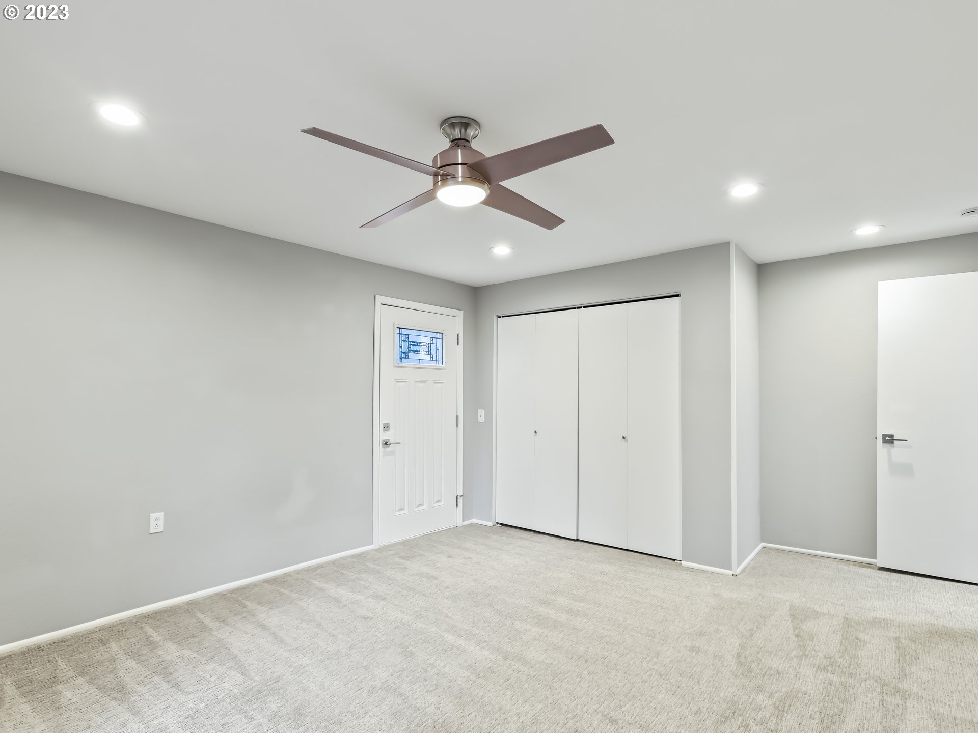11612 Southwest 41st Avenue Portland, OR 97219 - Photo 33 of 48 Gallery Image 33