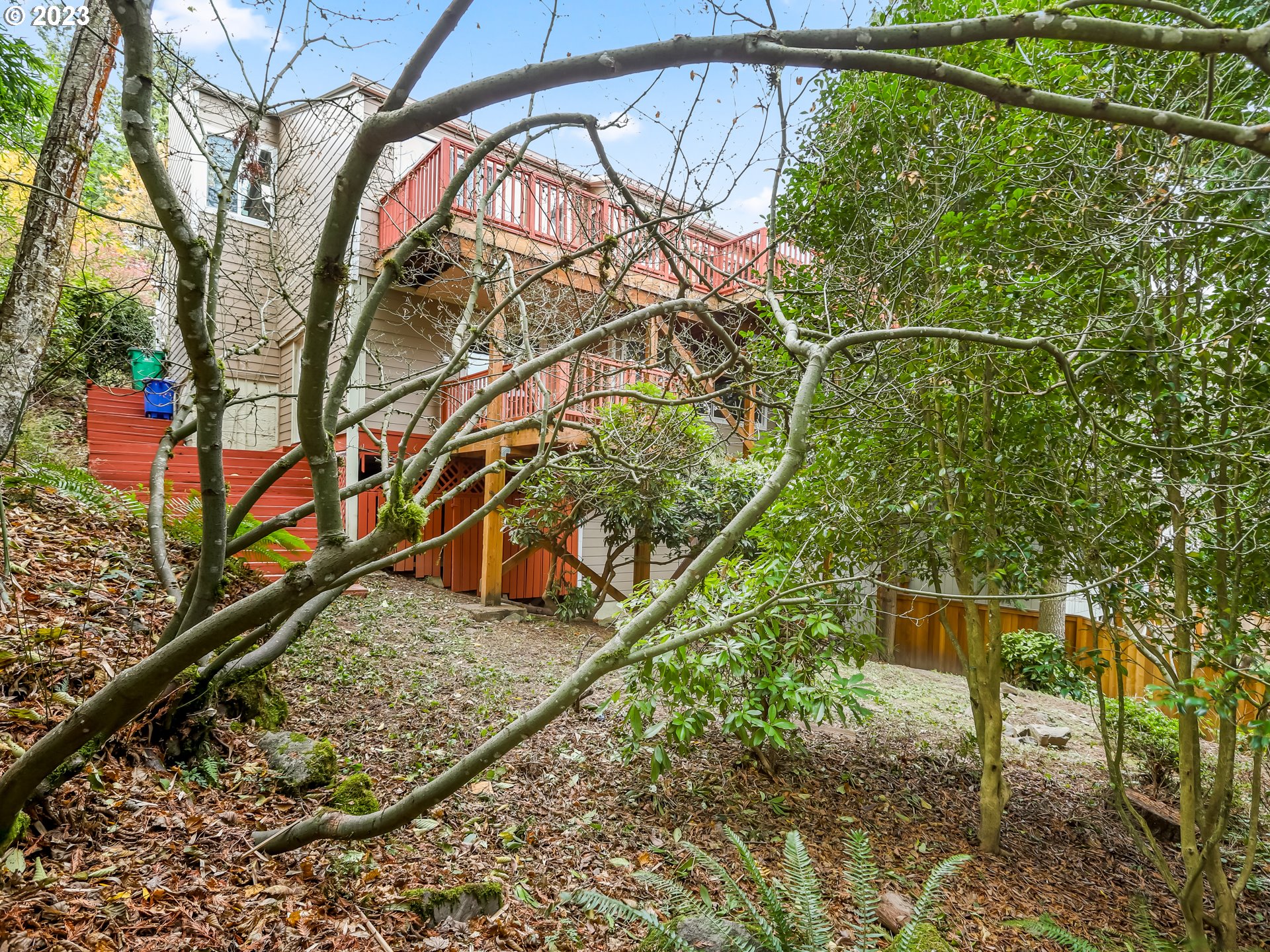 11612 Southwest 41st Avenue Portland, OR 97219 - Photo 45 of 48 Gallery Image 45