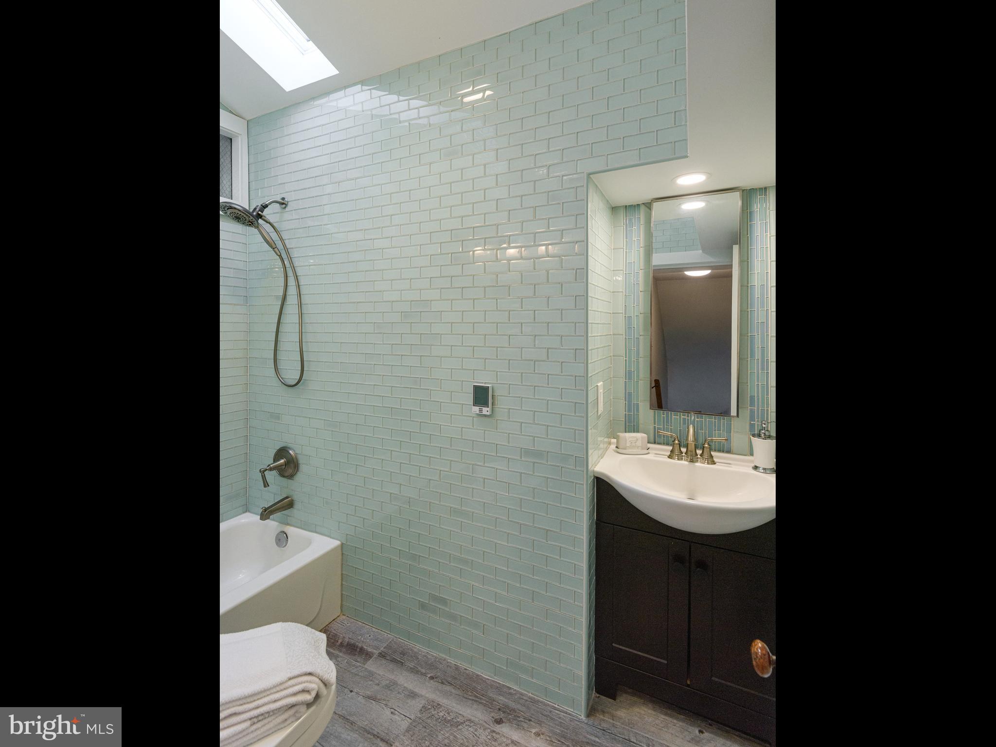 1510 State Road Phoenixville, PA 19460 - Photo 40 of 77 Second level full Bath