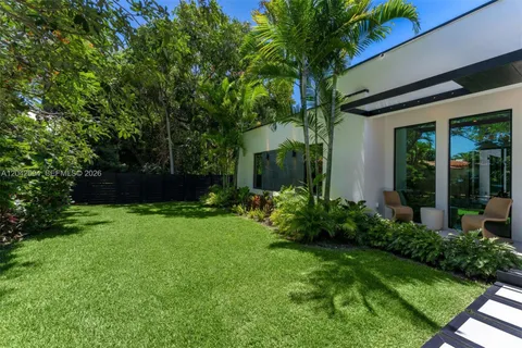 $2,250,000 | 661 Northeast 120th Street, Biscayne Park, FL 33161