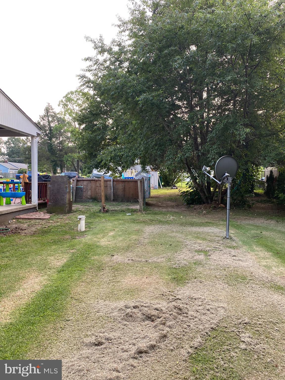 32 Beebe Run Road Bridgeton, NJ 08302 - Photo 7 of 18 Side yard