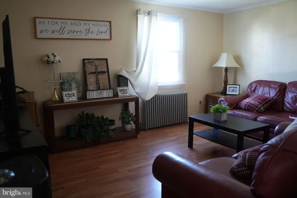 $2,500 | 413 Paderewski Avenue, Perth Amboy, NJ 08861