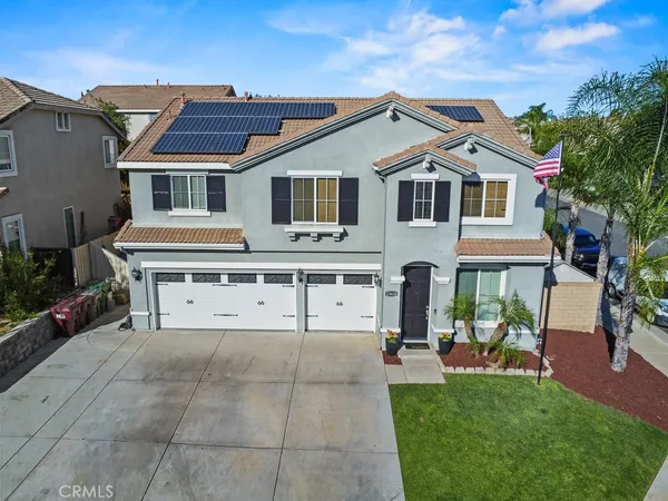 $825,000 | 23632 Coast Live Oak Lane, Murrieta, CA 92562