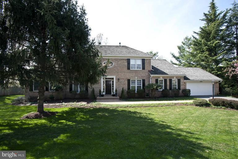 8536 Brickyard Road Potomac, MD 20854 - Photo 2 of 26 Exterior (Front)
