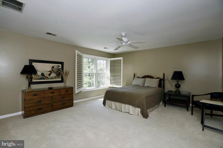 8536 Brickyard Road Potomac, MD 20854 - Photo 6 of 26 Bedroom (Master 2)