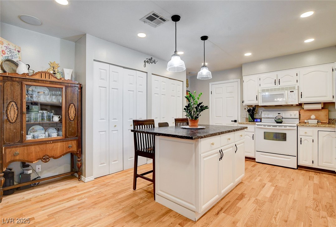 3765 Berkeley Street Logandale, NV 89021 - Photo 15 of 53