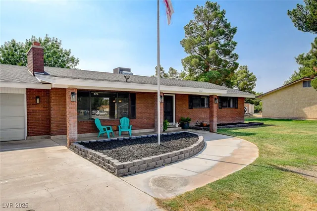 $550,000 | 3765 Berkeley Street, Logandale, NV 89021