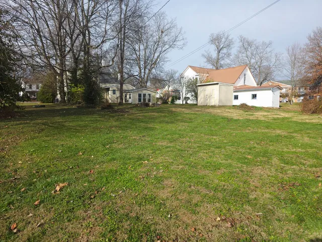 $205,000 | 307 South Walnut Street, Rising Sun, IN 47040