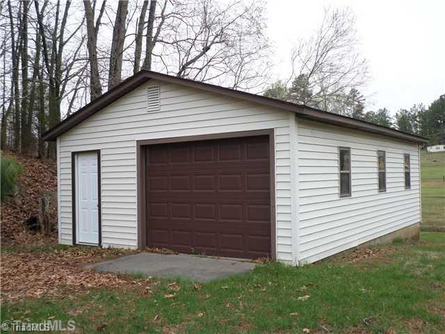 1285 Frye Bridge Road Clemmons, NC 27012 - Photo 12 of 16 Parking Lot/Garage. 28x20 Detached Garage, with power, is great for the auto enthusiasts, woodworker, or whatever other needs one may have.