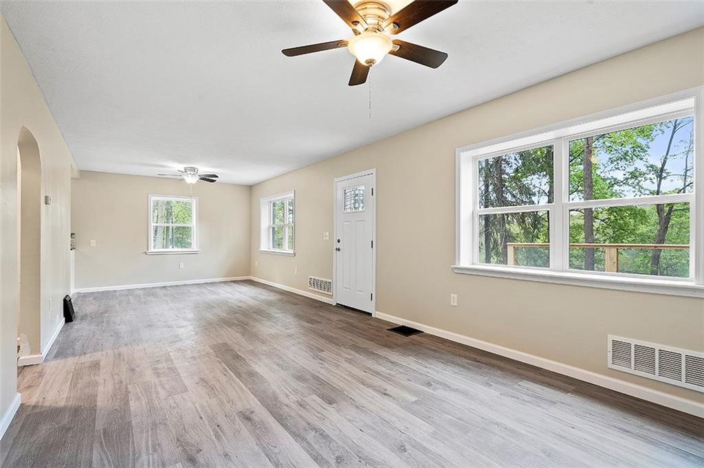 1352 Noblestown Road Carnegie, PA 15106 - Photo 3 of 19 Gallery Image 3