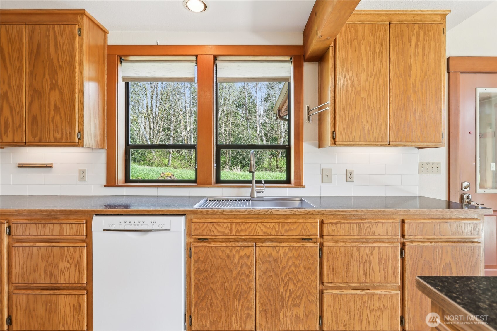 23915 Wallitner Road Arlington, WA 98223 - Photo 13 of 40 Gallery Image 13