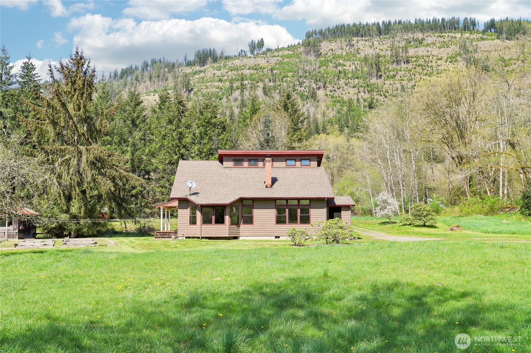23915 Wallitner Road Arlington, WA 98223 - Photo 32 of 40 Gallery Image 32