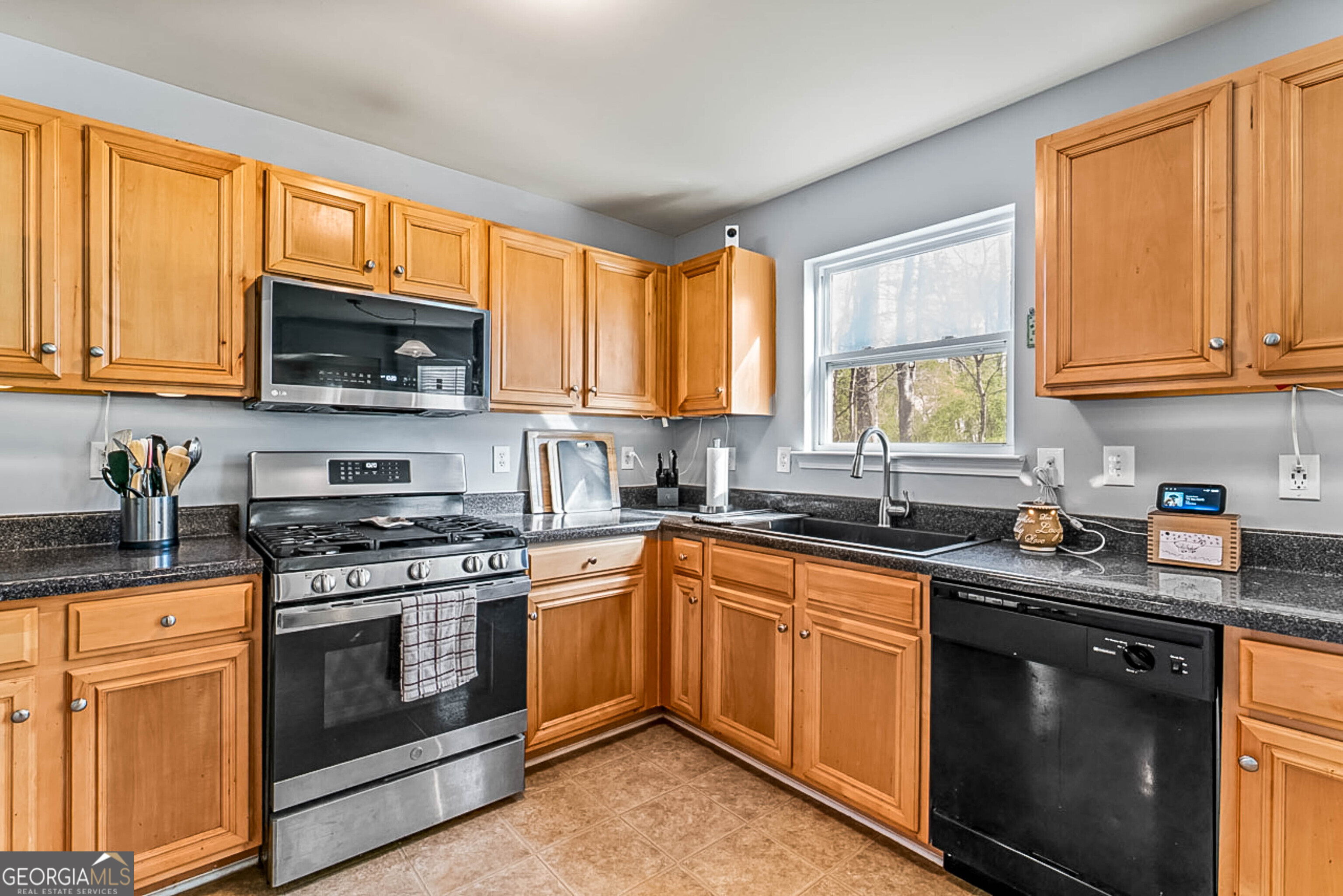 23 Highbranch Way Newnan, GA 30265 - Photo 10 of 39