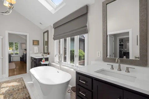 $1,999,999 | 124 West Tyne Drive, Nashville, TN 37205