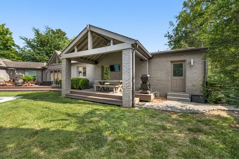 $1,999,999 | 124 West Tyne Drive, Nashville, TN 37205