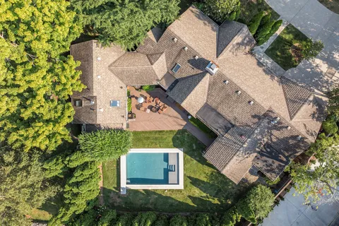 $1,999,999 | 124 West Tyne Drive, Nashville, TN 37205