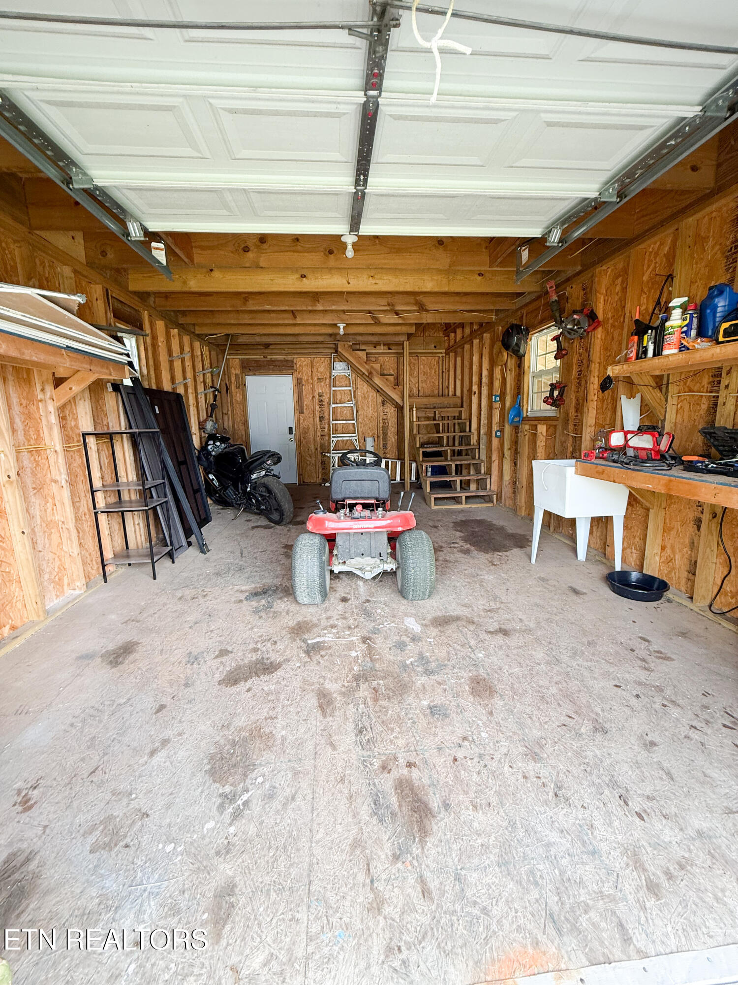 1327 Pinecrest Road Jacksboro, TN 37757 - Photo 23 of 26 IMG_0885