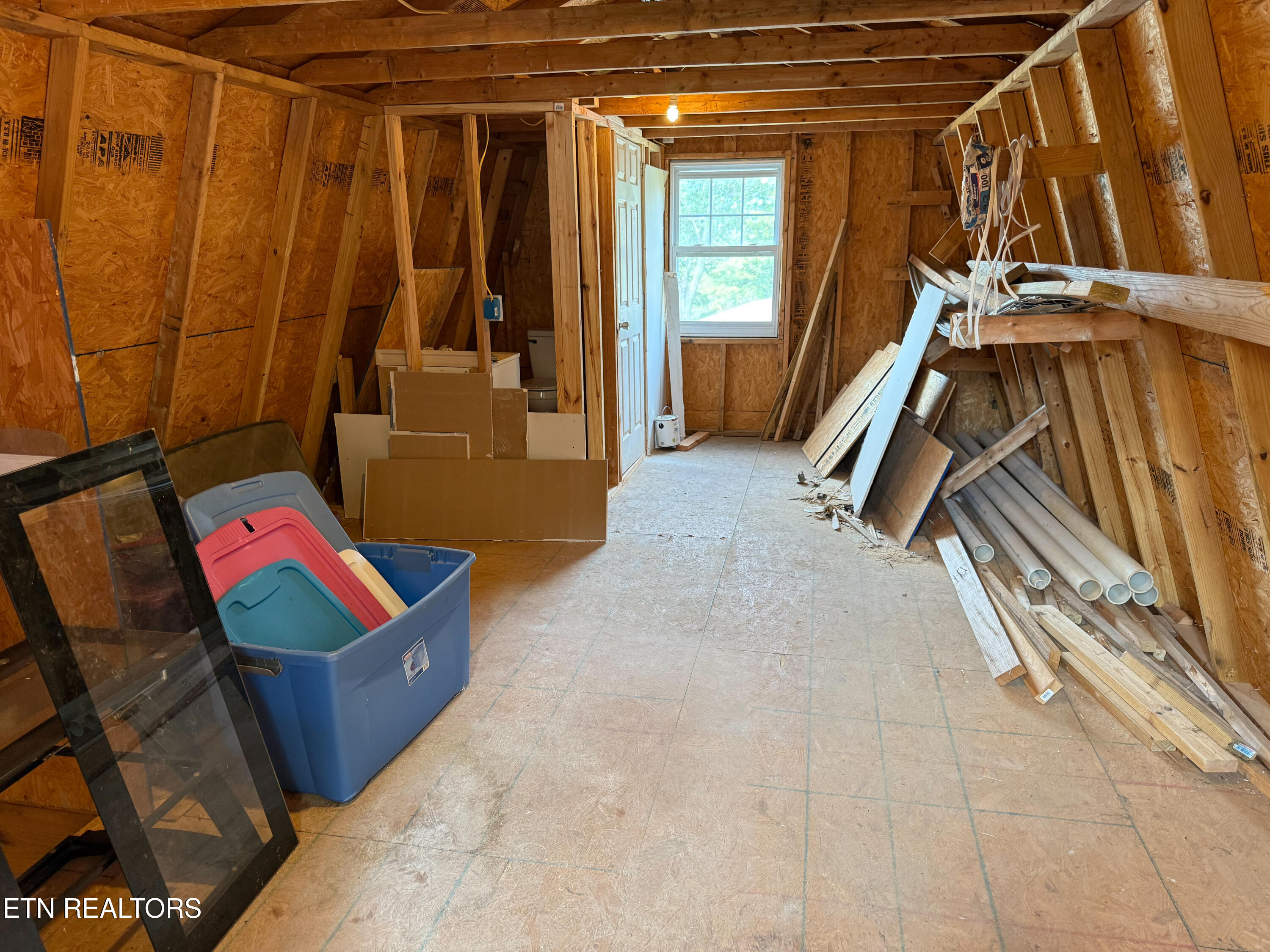 1327 Pinecrest Road Jacksboro, TN 37757 - Photo 24 of 26 IMG_0887