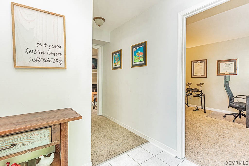 5817 Mill Spring Road Midlothian, VA 23112 - Photo 14 of 29 a view of a hallway with workspace