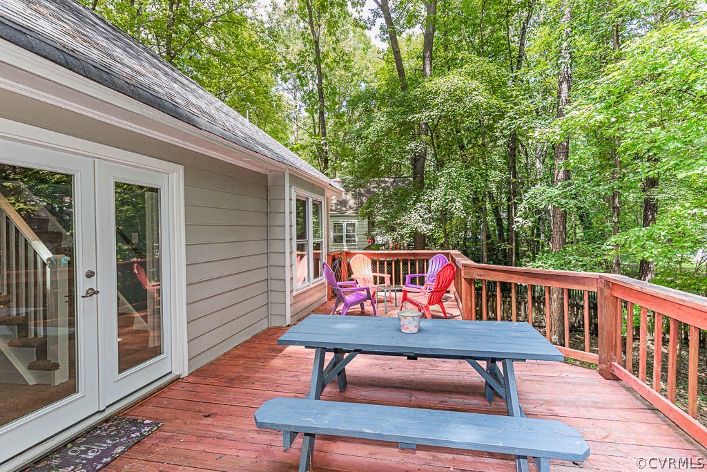 5817 Mill Spring Road Midlothian, VA 23112 - Photo 24 of 29 a outdoor view with a sitting space