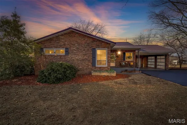 $254,900 | 303 North Carter Street, Desloge, MO 63601