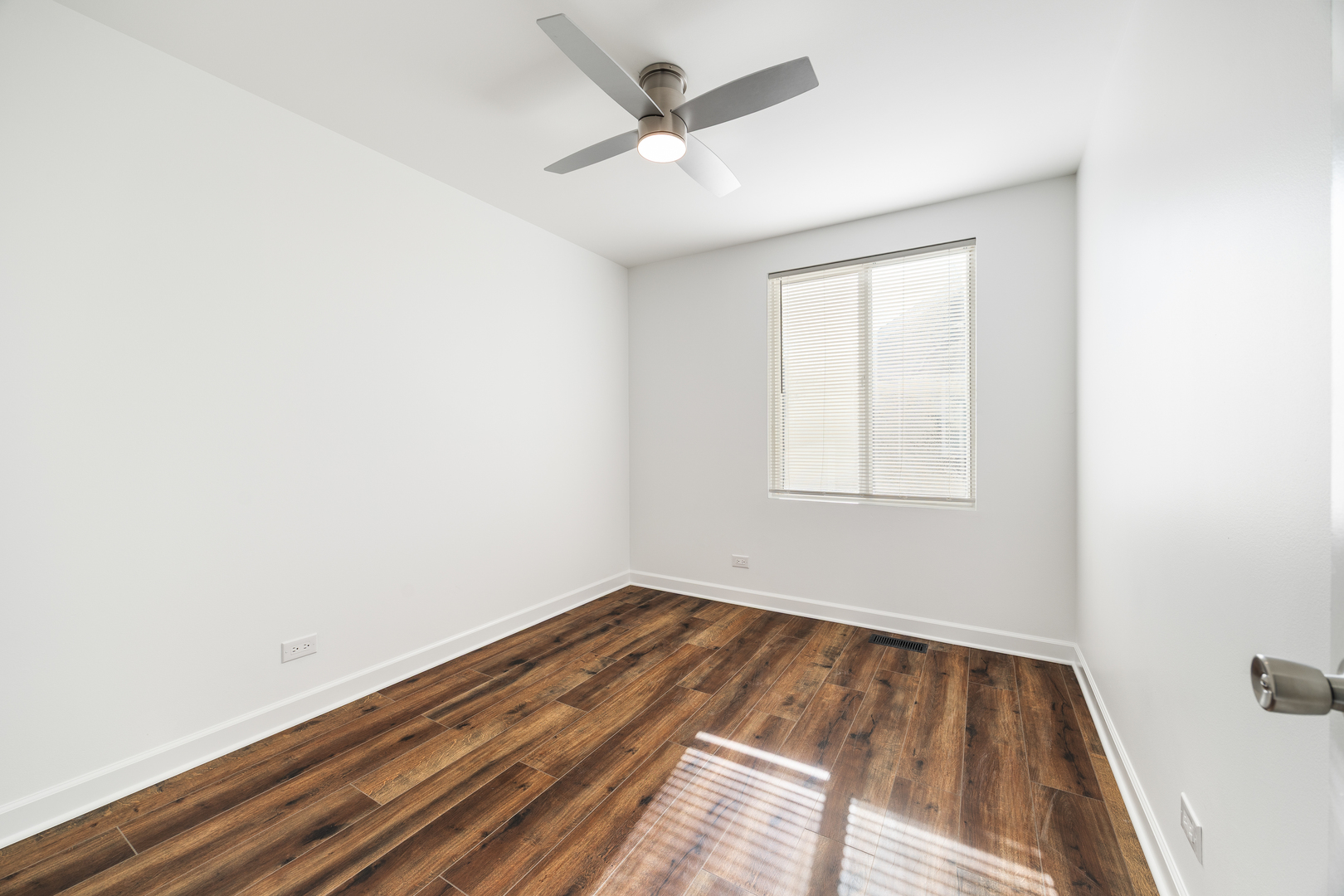 715 Four Seasons Boulevard Aurora, IL 60504 - Photo 14 of 17