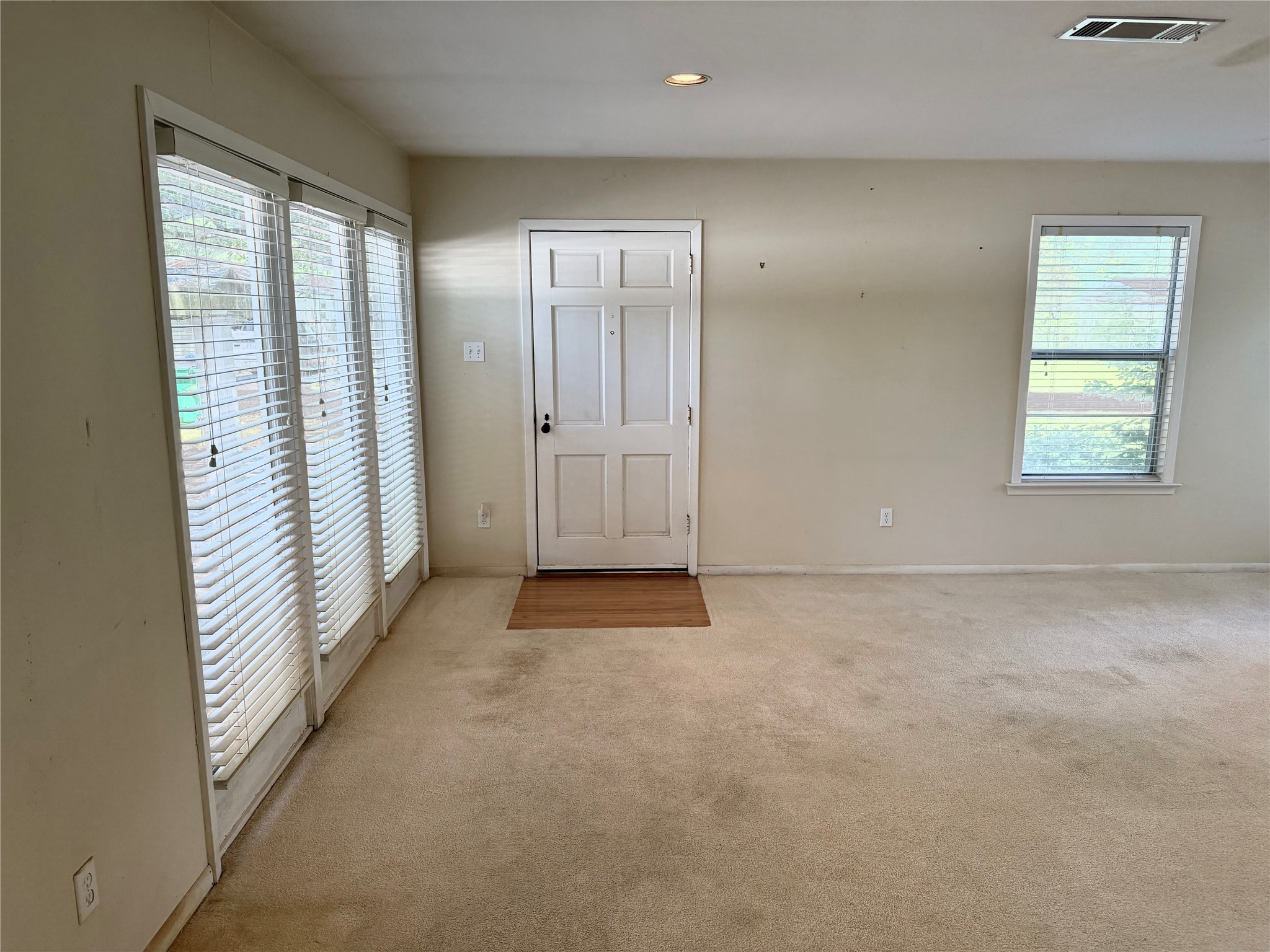 705 Shady Lane Angleton, TX 77515 - Photo 4 of 22