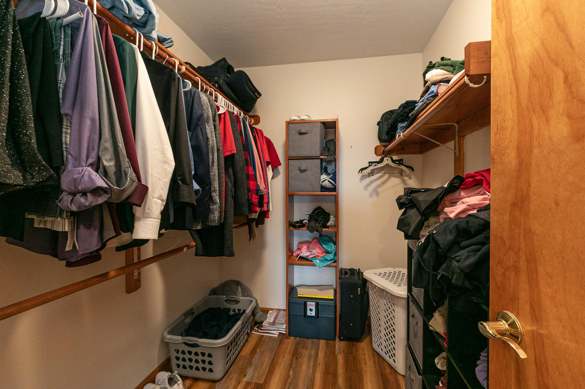 654-656 Pine Ridge Street Marshfield, MO 65706 - Photo 48 of 68 656 Primary Closet