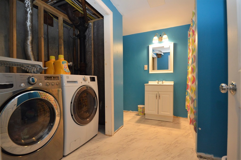 67 Jeannine Road Bellingham, MA 02019 - Photo 18 of 28