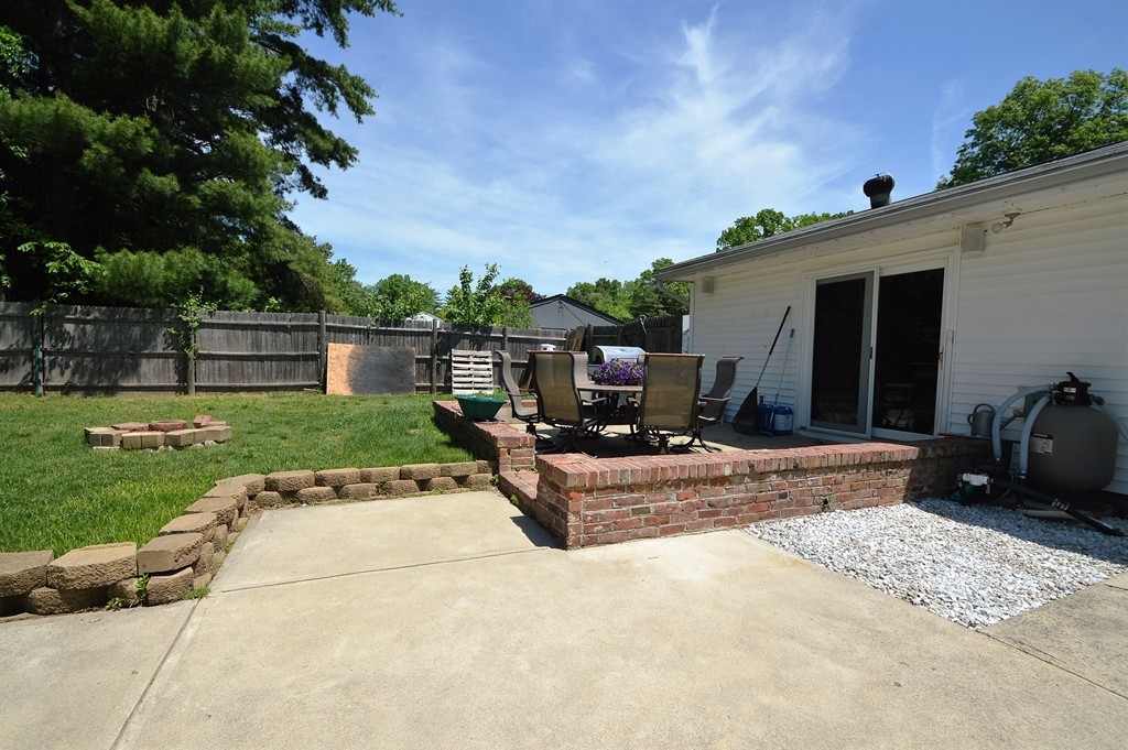 67 Jeannine Road Bellingham, MA 02019 - Photo 25 of 28