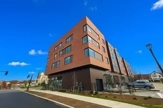 $3,250 | 45 East Central Street, Unit 313, Natick, MA 01760