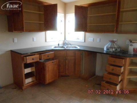 7366 East Farrand Road Millington, MI 48746 - Photo 8 of 13 20220590-7.JPG