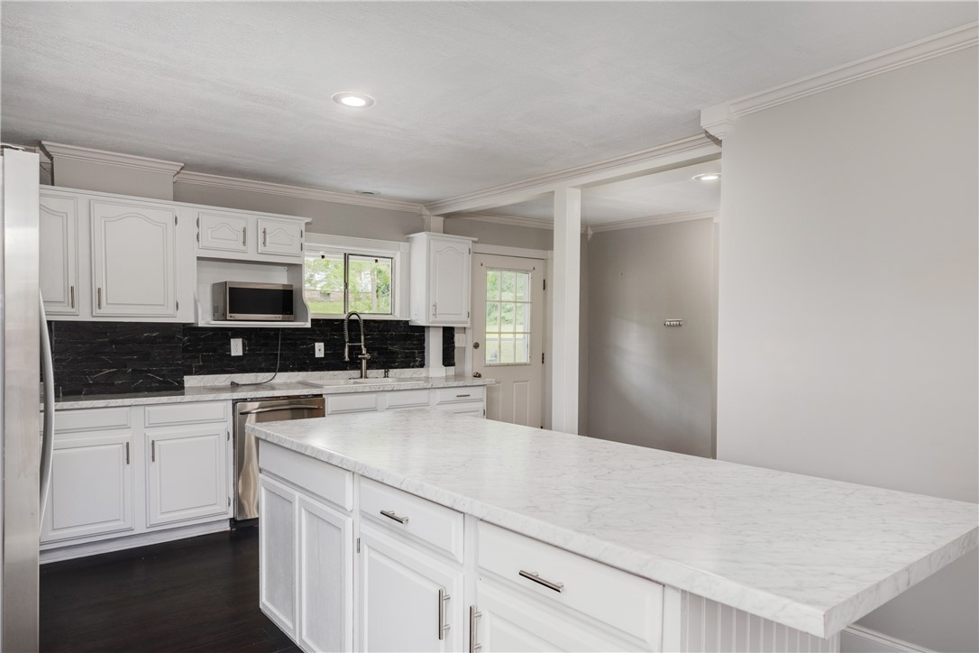 264 Walnut Street Corning, NY 14830 - Photo 16 of 32