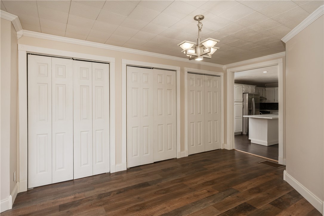 264 Walnut Street Corning, NY 14830 - Photo 20 of 32 Dining Room