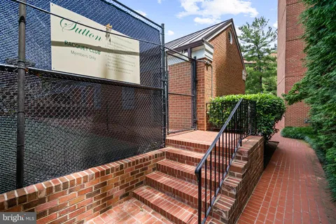 $575,000 | 3101 New Mexico Avenue Northwest, Unit 817, Washington, DC 20016