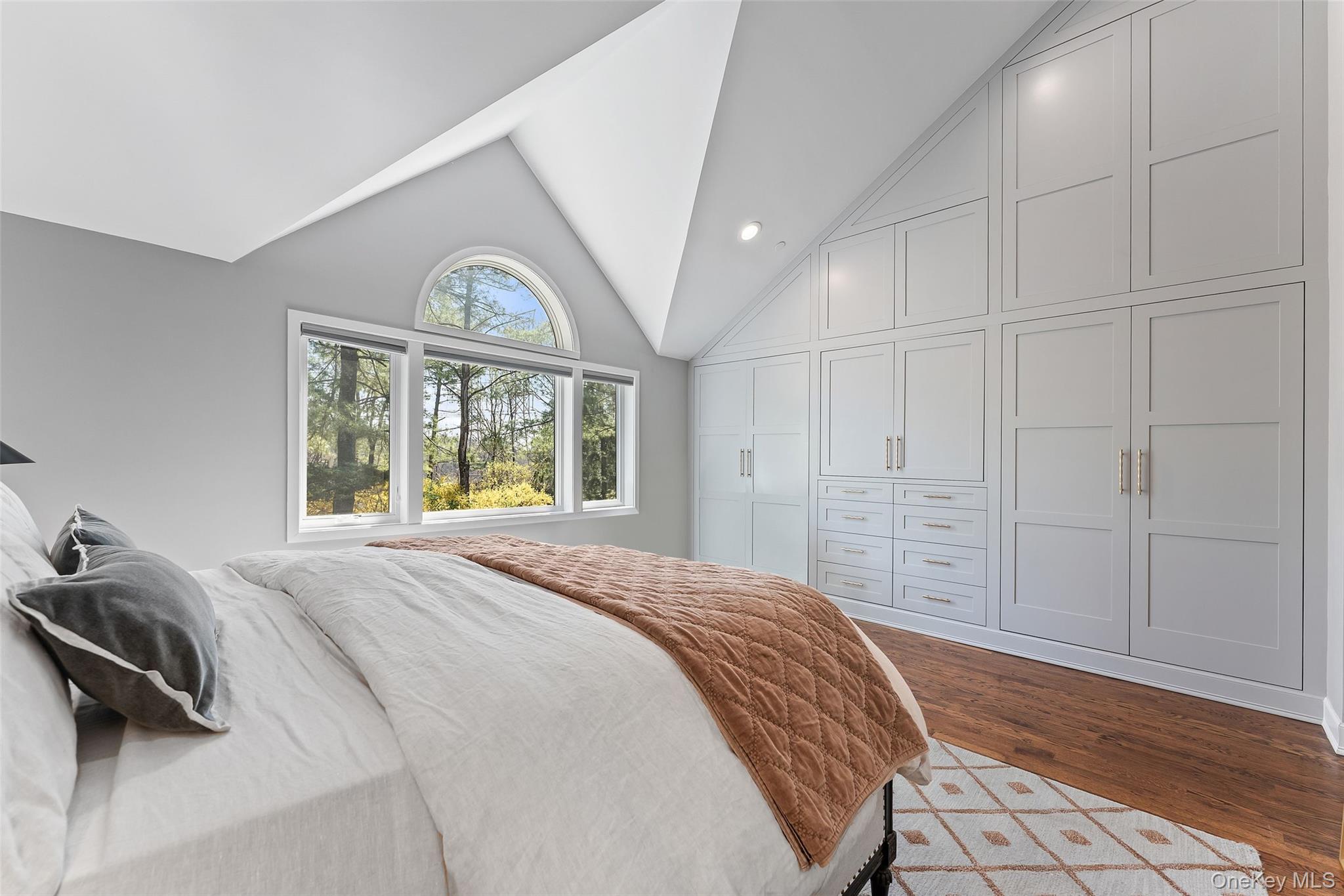 227 Boulder Ridge Road Scarsdale, NY 10583 - Photo 13 of 37 Alternate view of primary bedroom with custom built-ins