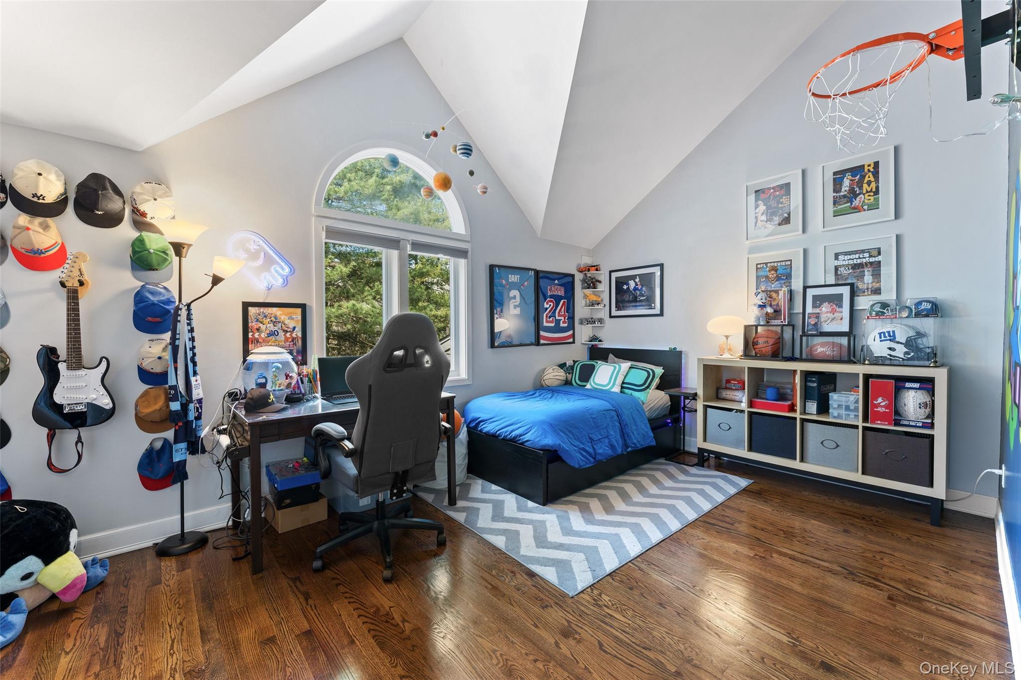 227 Boulder Ridge Road Scarsdale, NY 10583 - Photo 17 of 37 Bedroom 2