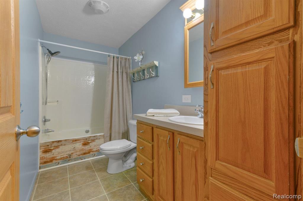 5988 Murray Road Jackson, MI 49201 - Photo 21 of 36