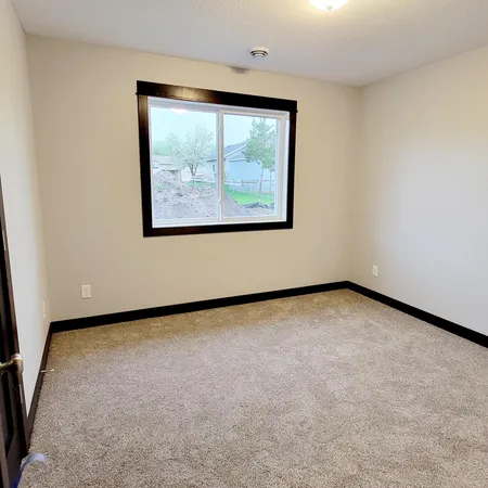 $339,900 | 1066 Cullen Street, St. Peter, MN 56082