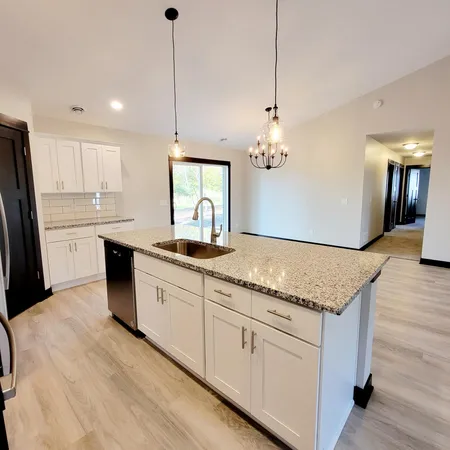 $339,900 | 1066 Cullen Street, St. Peter, MN 56082