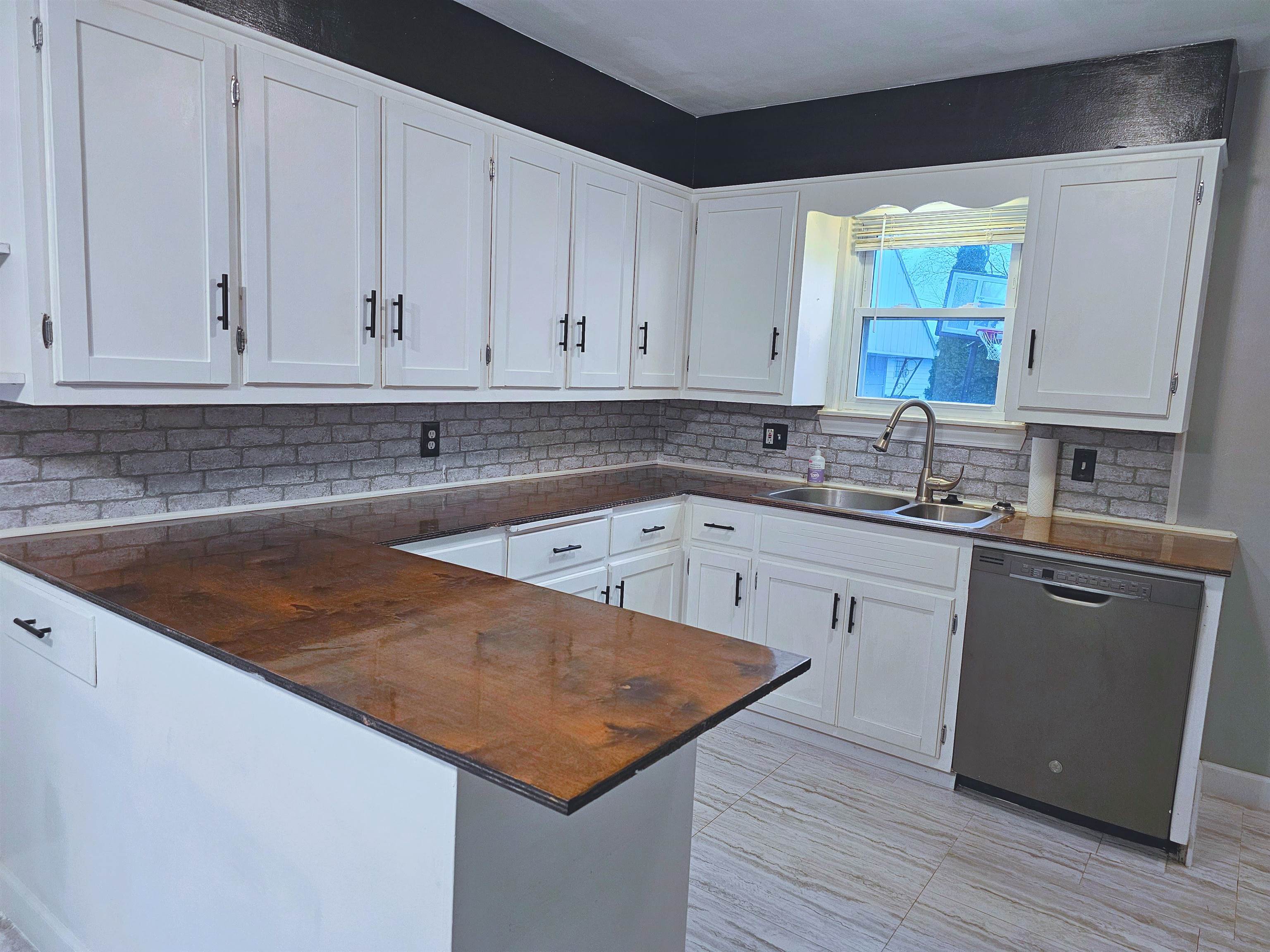 1802 33rd Street Bay City, MI 48708 - Photo 6 of 44 Gallery Image 6