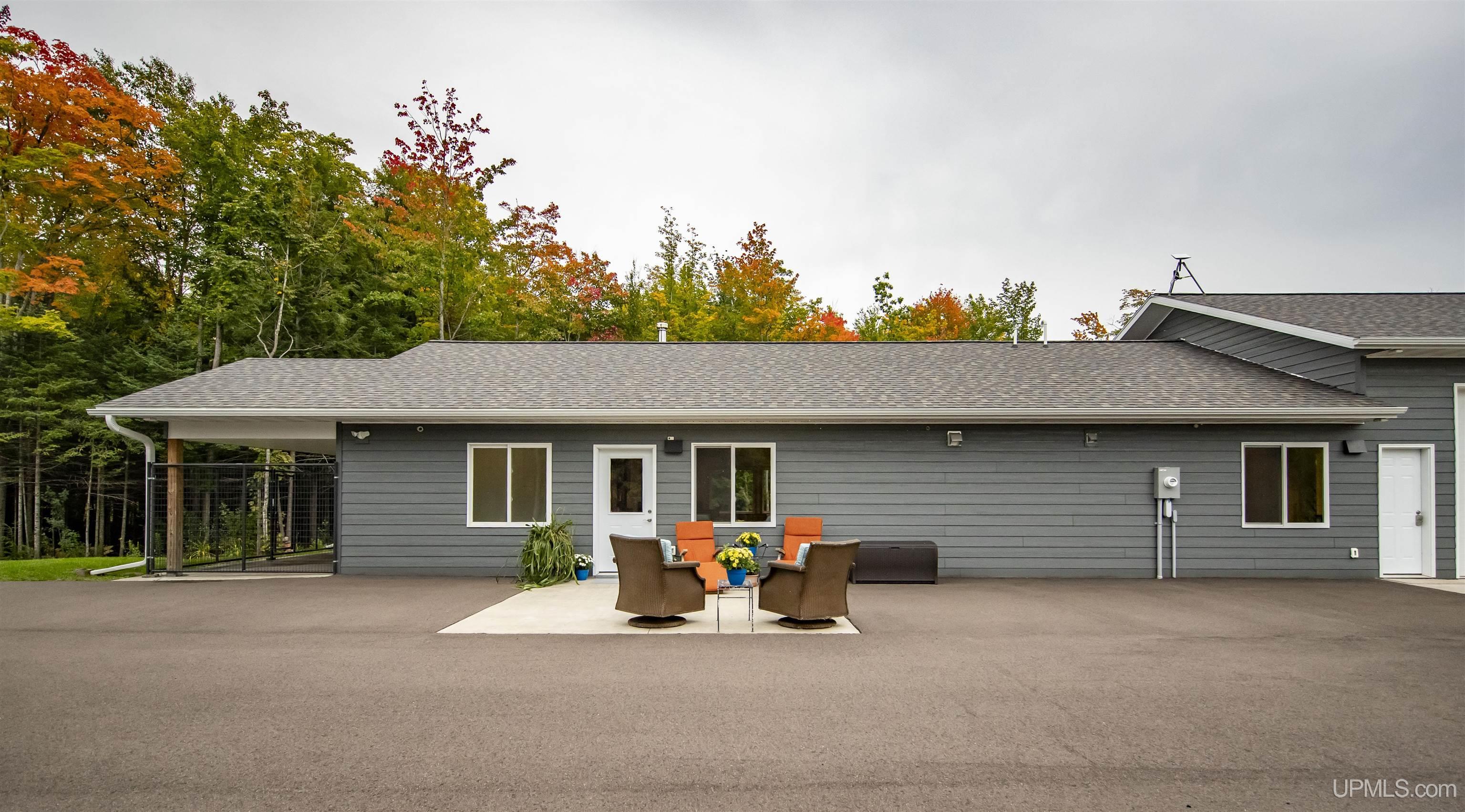 8450 Van Buskirk Road Ironwood, MI 49938 - Photo 4 of 83