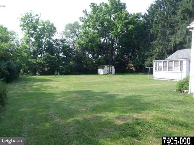 24 Gateway Road York, PA 17403 - Photo 16 of 17 Gallery Image 16