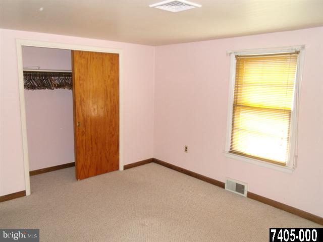 24 Gateway Road York, PA 17403 - Photo 8 of 17 Gallery Image 8